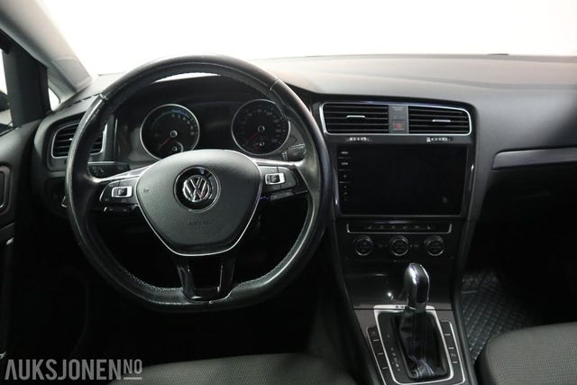 2018 VOLKSWAGEN GOLF - 15