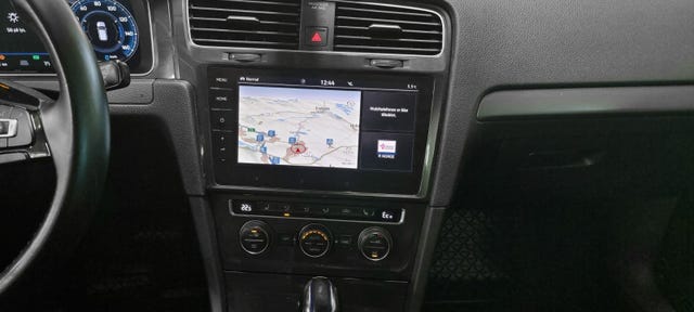 2019 VOLKSWAGEN GOLF - 17