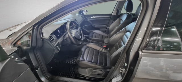 2019 VOLKSWAGEN GOLF - 11