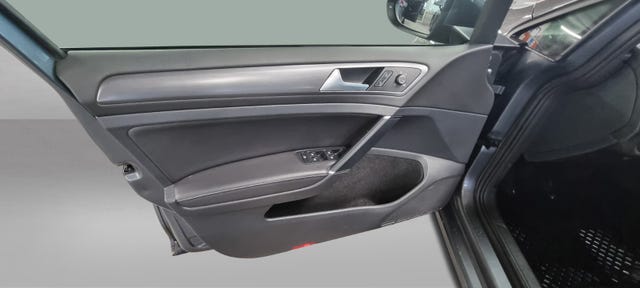 2019 VOLKSWAGEN GOLF - 10
