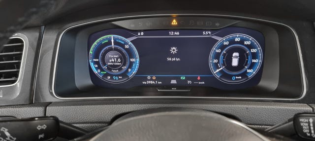 2019 VOLKSWAGEN GOLF - 16