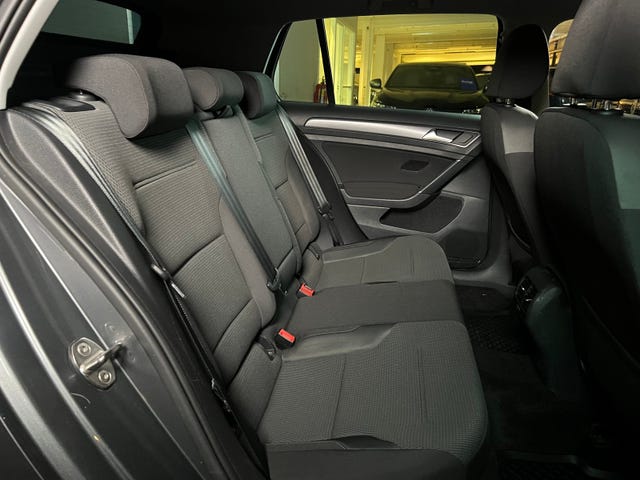 2019 VOLKSWAGEN GOLF - 33