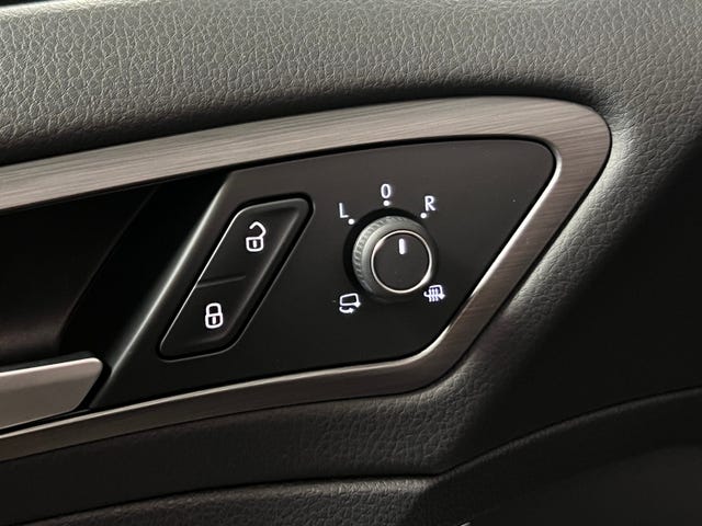 2019 VOLKSWAGEN GOLF - 29