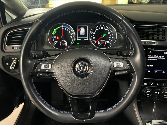2019 VOLKSWAGEN GOLF - 18