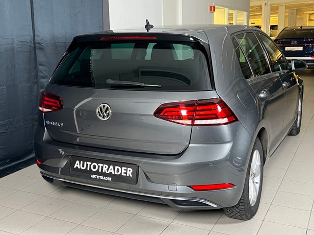 2019 VOLKSWAGEN GOLF - 9