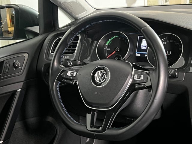 2019 VOLKSWAGEN GOLF - 22