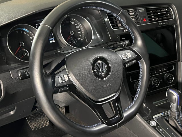 2019 VOLKSWAGEN GOLF - 17