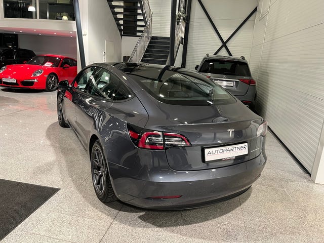 2021 TESLA MODEL 3 - 9