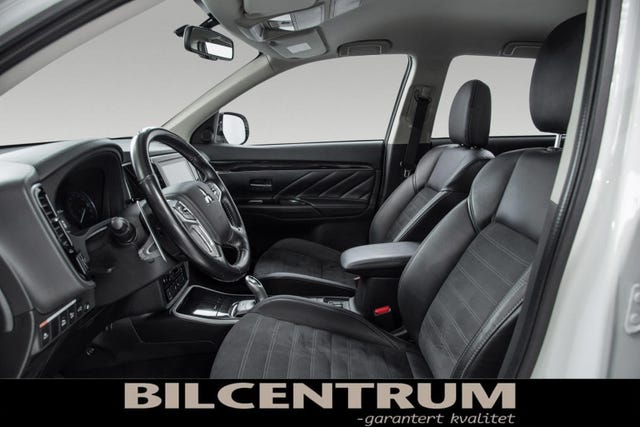 2020 MITSUBISHI OUTLANDER - 11