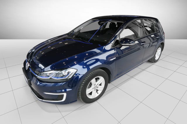2019 VOLKSWAGEN GOLF - 19