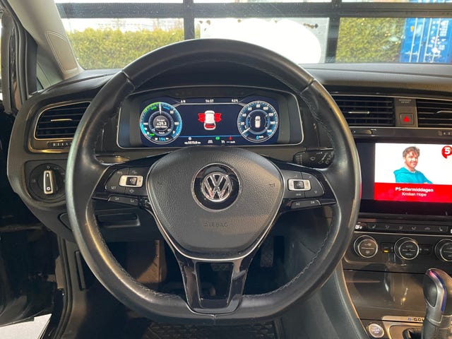 2019 VOLKSWAGEN GOLF - 17