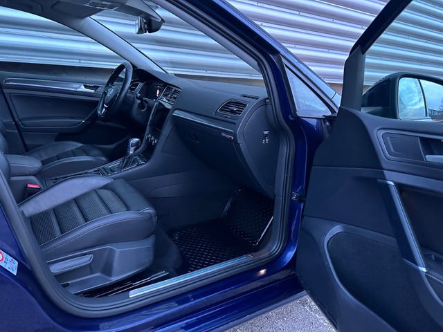 2019 VOLKSWAGEN GOLF - 35