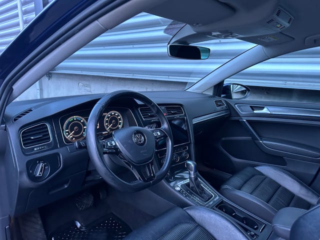 2019 VOLKSWAGEN GOLF - 20