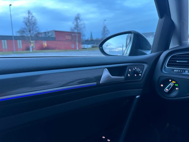 2019 VOLKSWAGEN GOLF - 25