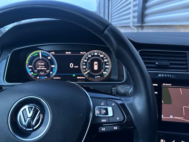 2019 VOLKSWAGEN GOLF - 22