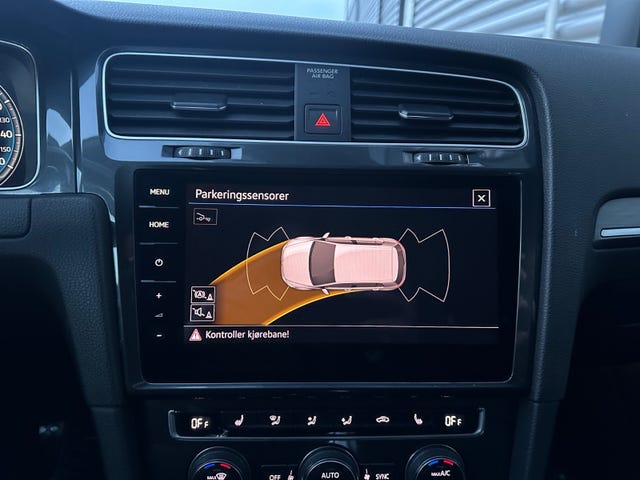 2019 VOLKSWAGEN GOLF - 32
