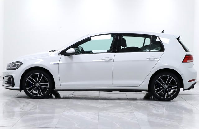 WVWZZZAUZJW802731 2018 VOLKSWAGEN GOLF-4