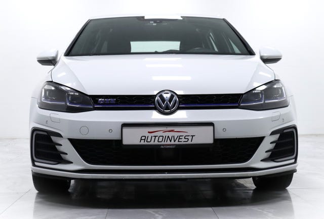 WVWZZZAUZJW802731 2018 VOLKSWAGEN GOLF-3