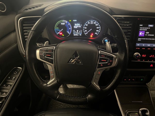 2020 MITSUBISHI OUTLANDER - 10