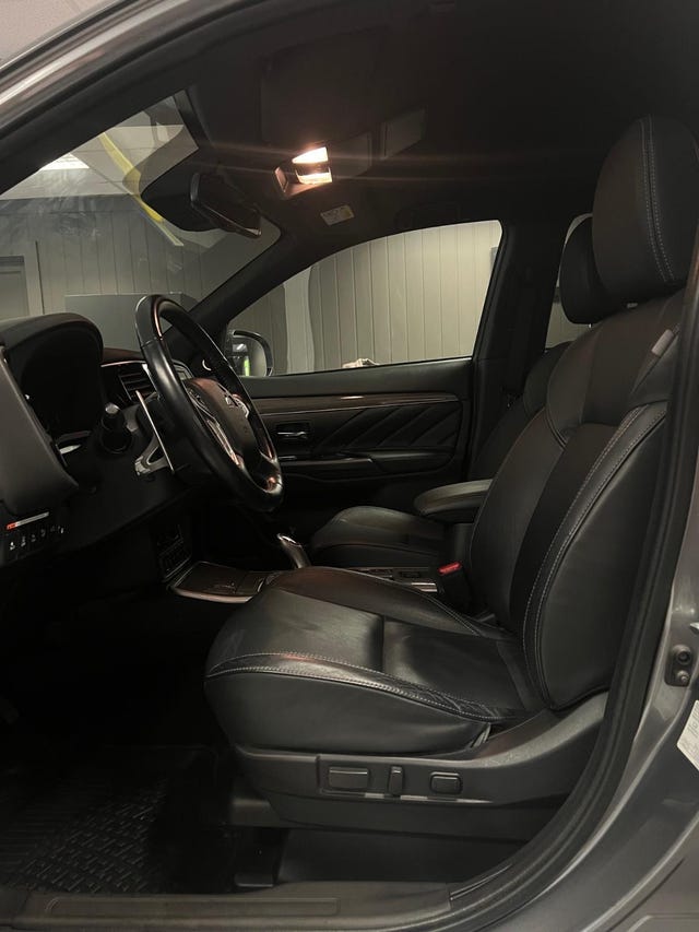 2020 MITSUBISHI OUTLANDER - 8
