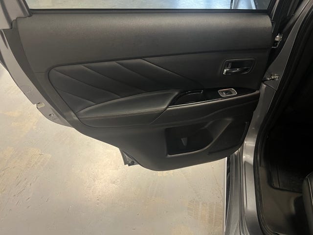 2020 MITSUBISHI OUTLANDER - 25