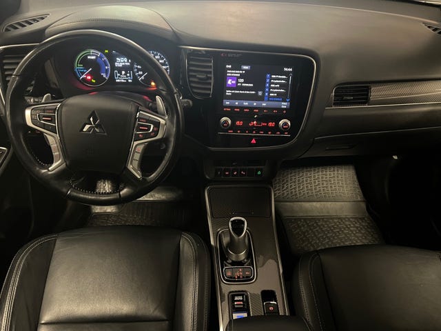 2020 MITSUBISHI OUTLANDER - 9
