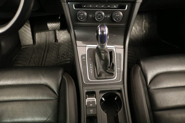 2018 VOLKSWAGEN GOLF - 23