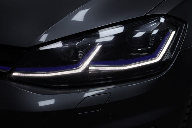 WVWZZZAUZJ8900449 2018 VOLKSWAGEN GOLF-5
