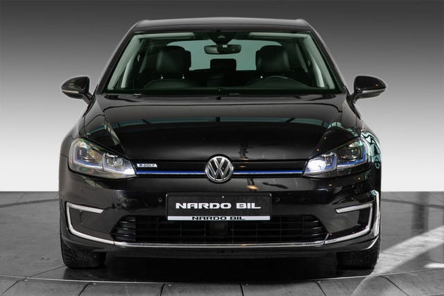WVWZZZAUZJW906342 2018 VOLKSWAGEN GOLF-3