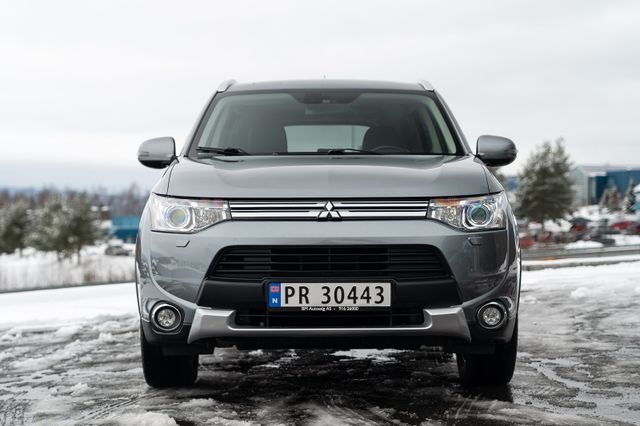 2015 MITSUBISHI OUTLANDER - 2