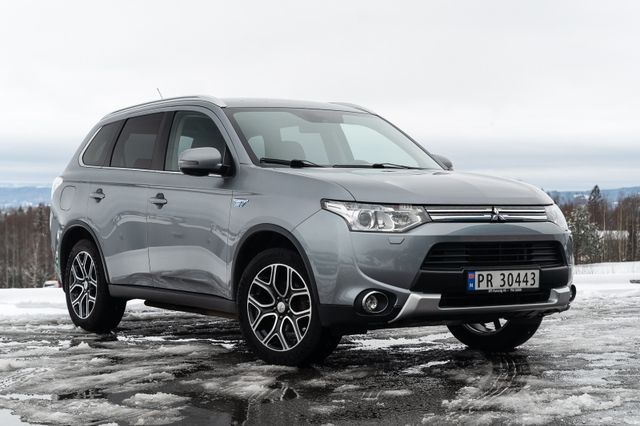 2015 MITSUBISHI OUTLANDER - 3