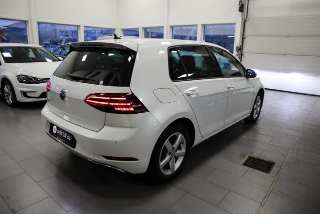 WVWZZZA0ZJW902226 2018 VOLKSWAGEN GOLF-4