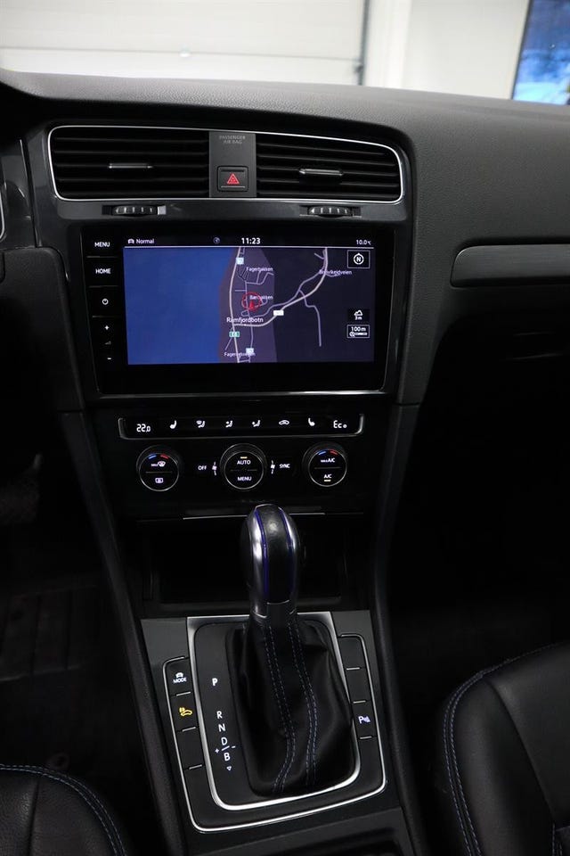2018 VOLKSWAGEN GOLF - 11