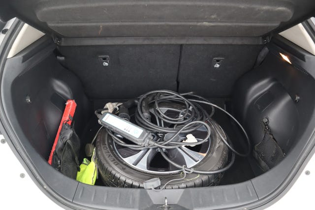 2021 NISSAN LEAF - 24