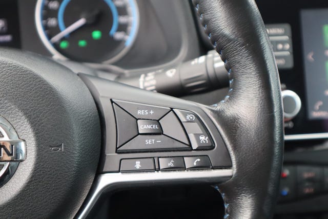 2021 NISSAN LEAF - 11