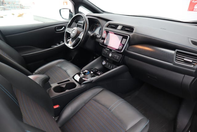 2021 NISSAN LEAF - 25