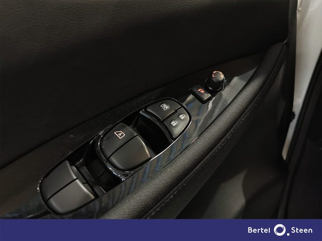 2021 NISSAN LEAF - 13