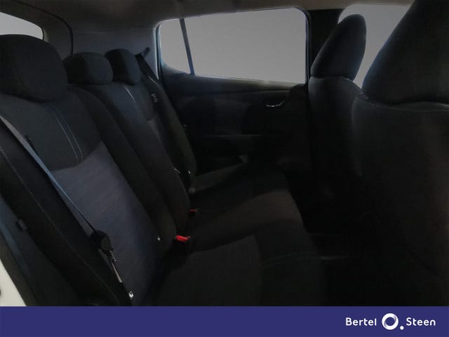 2021 NISSAN LEAF - 17