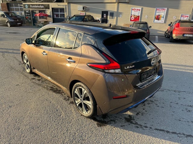 2018 NISSAN LEAF - 7