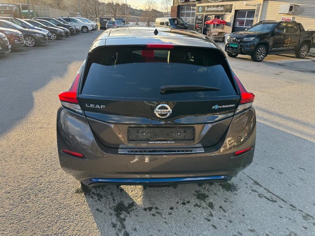 SJNFAAZE1U0032773 2018 NISSAN LEAF-5