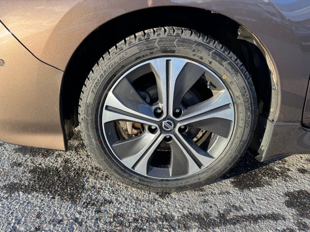 2018 NISSAN LEAF - 11