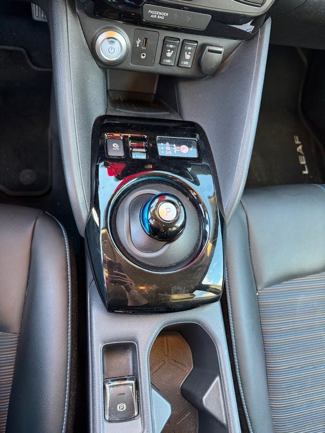 2018 NISSAN LEAF - 21