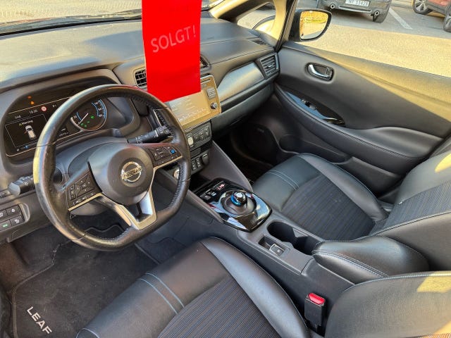 2018 NISSAN LEAF - 13