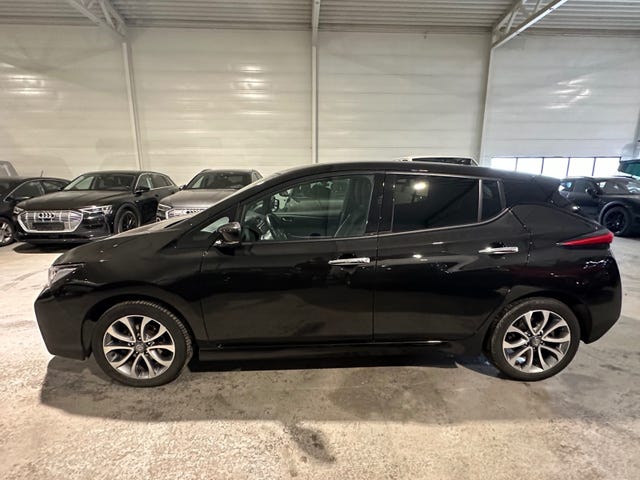 SJNFAAZE1U0144821 2022 NISSAN LEAF-2