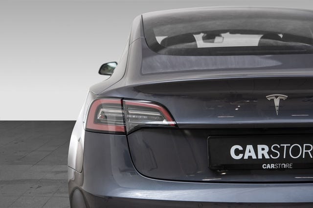 2021 TESLA MODEL 3 - 10