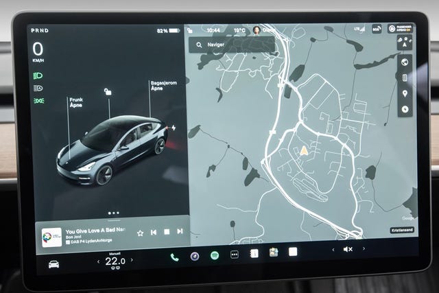2021 TESLA MODEL 3 - 23