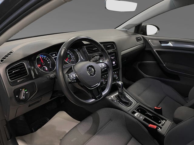 2018 VOLKSWAGEN GOLF - 10