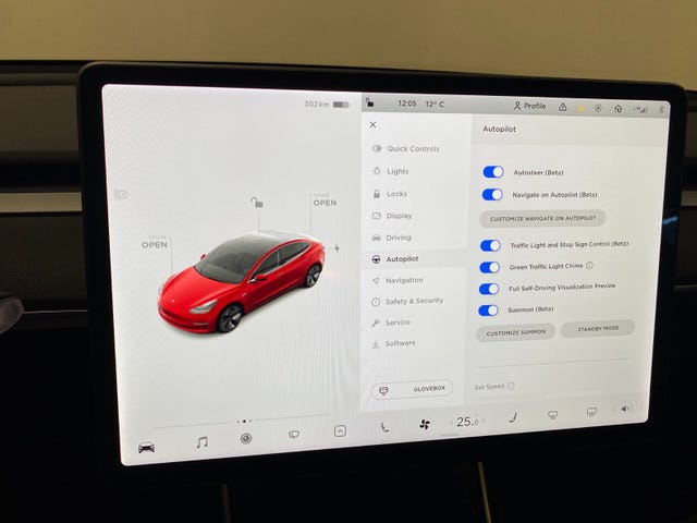 2019 TESLA MODEL 3 - 27
