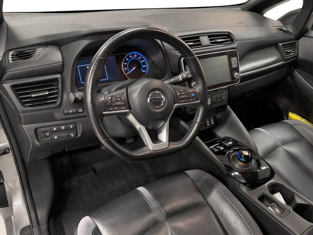 2021 NISSAN LEAF - 8