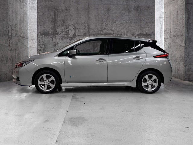 SJNFAAZE1U0112596 2021 NISSAN LEAF-2